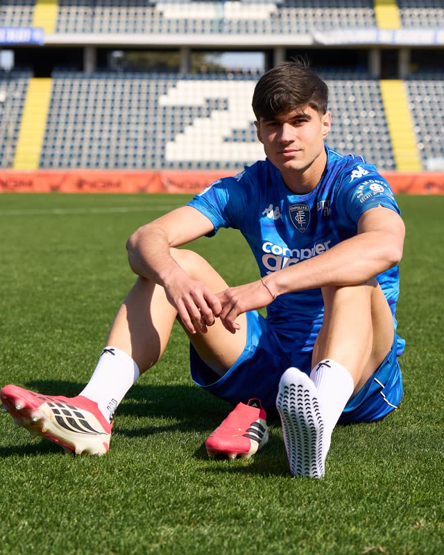 Empoli FC player wearing SOXPro grip socks